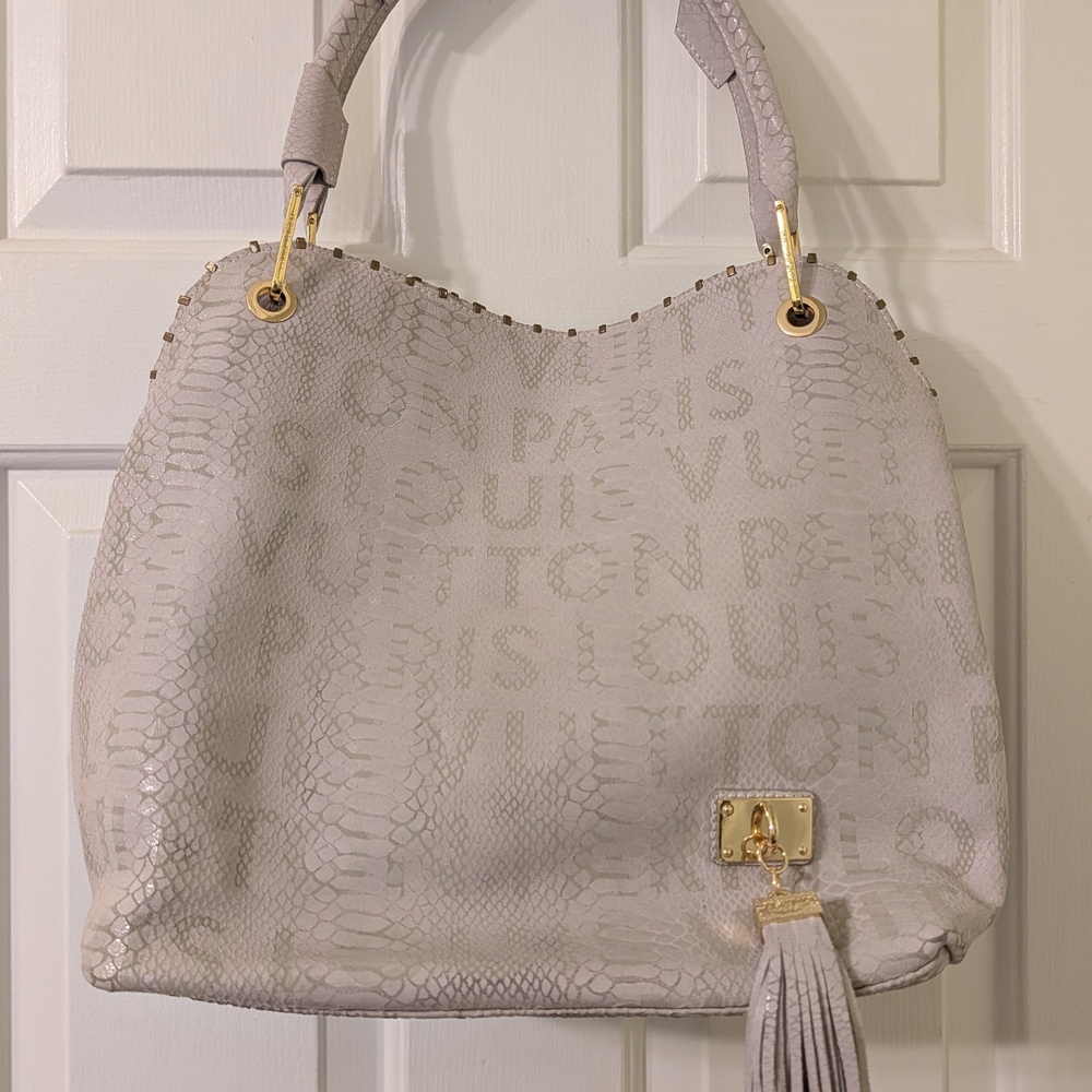 Louis Vuitton Light Gray Textured Tote Bag with Tassel